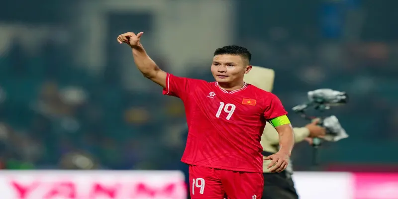 Nguyễn Quang Hải: Football Career Highlights & Achievements